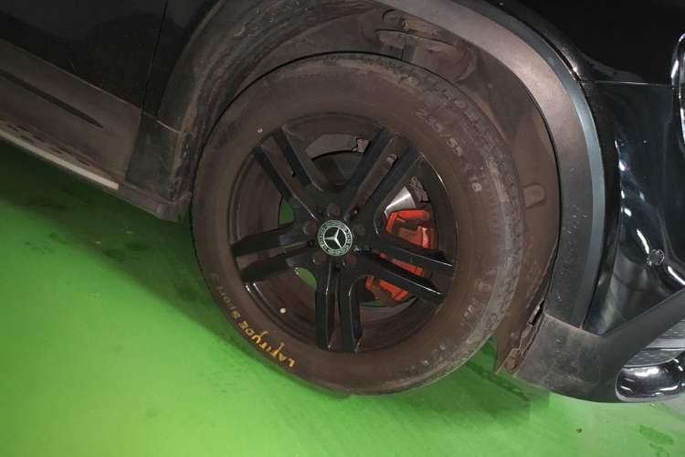 Used Mercedes-Benz GLB 2022 GLB 220 Dynamic Edition Right Front Wheel Hub