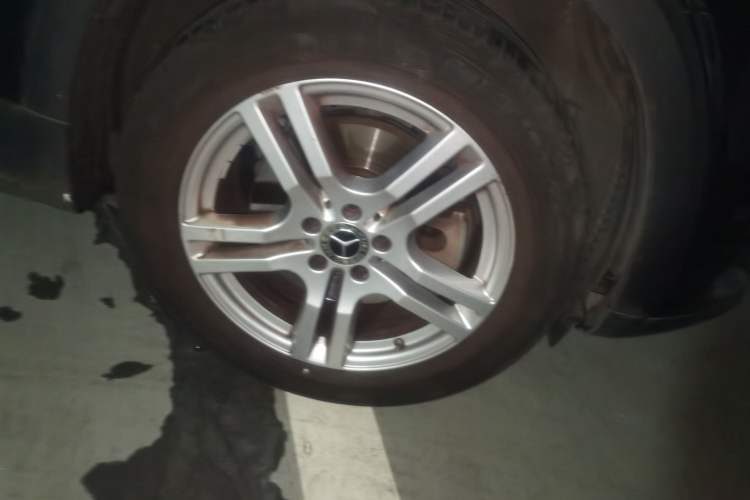 Used Mercedes-Benz GLB 2022 GLB 220 Dynamic Edition Right Front Wheel Hub