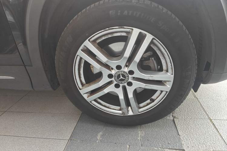 Used Mercedes-Benz GLB 2022 GLB 220 Dynamic Edition Right Front Wheel Hub