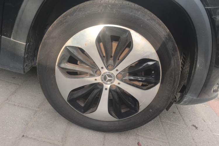 Used Mercedes-Benz GLB 2022 Updated GLB 200 Fashion Edition Right Front Wheel Hub