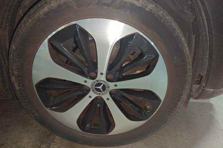 Used Mercedes-Benz GLB 2022 Updated GLB 200 Fashion Edition Right Front Wheel Hub