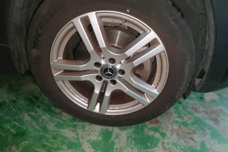 Used Mercedes-Benz GLB 2022 GLB 220 Dynamic Edition Right Front Wheel Hub