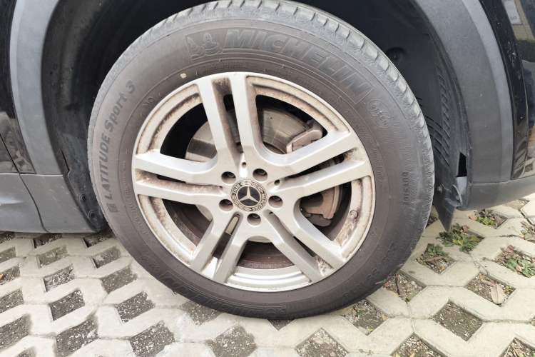 Used Mercedes-Benz GLB 2022 GLB 220 Dynamic Edition Right Front Wheel Hub