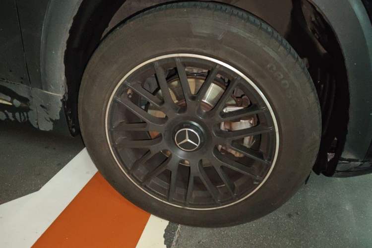 Used Mercedes-Benz GLB 2022 GLB 200 Dynamic Edition Right Front Wheel Hub