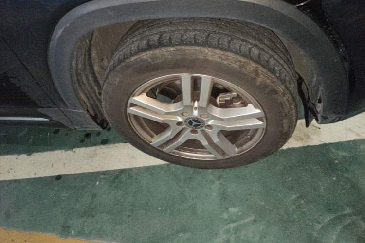 Used Mercedes-Benz GLB 2022 Second Facelift GLB 200 Fashion Edition Right Front Wheel Hub