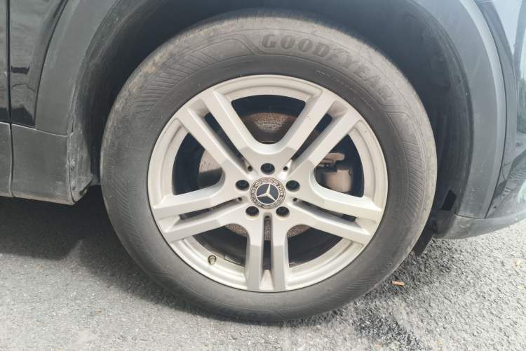 Used Mercedes-Benz GLB 2022 Second Facelift GLB 200 Fashion Edition Right Front Wheel Hub