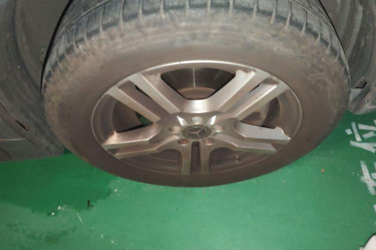 Used Mercedes-Benz GLB 2022 GLB 200 Dynamic Edition Right Front Wheel Hub