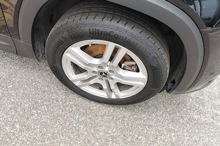Used Mercedes-Benz GLB 2022 GLB 220 Dynamic Edition Right Front Wheel Hub
