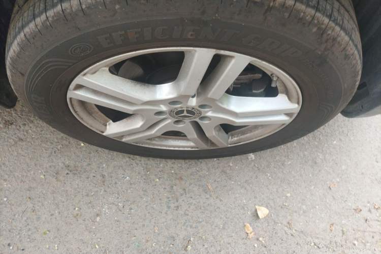 Used Mercedes-Benz GLB 2022 Second Facelift GLB 200 Fashion Edition Right Front Wheel Hub