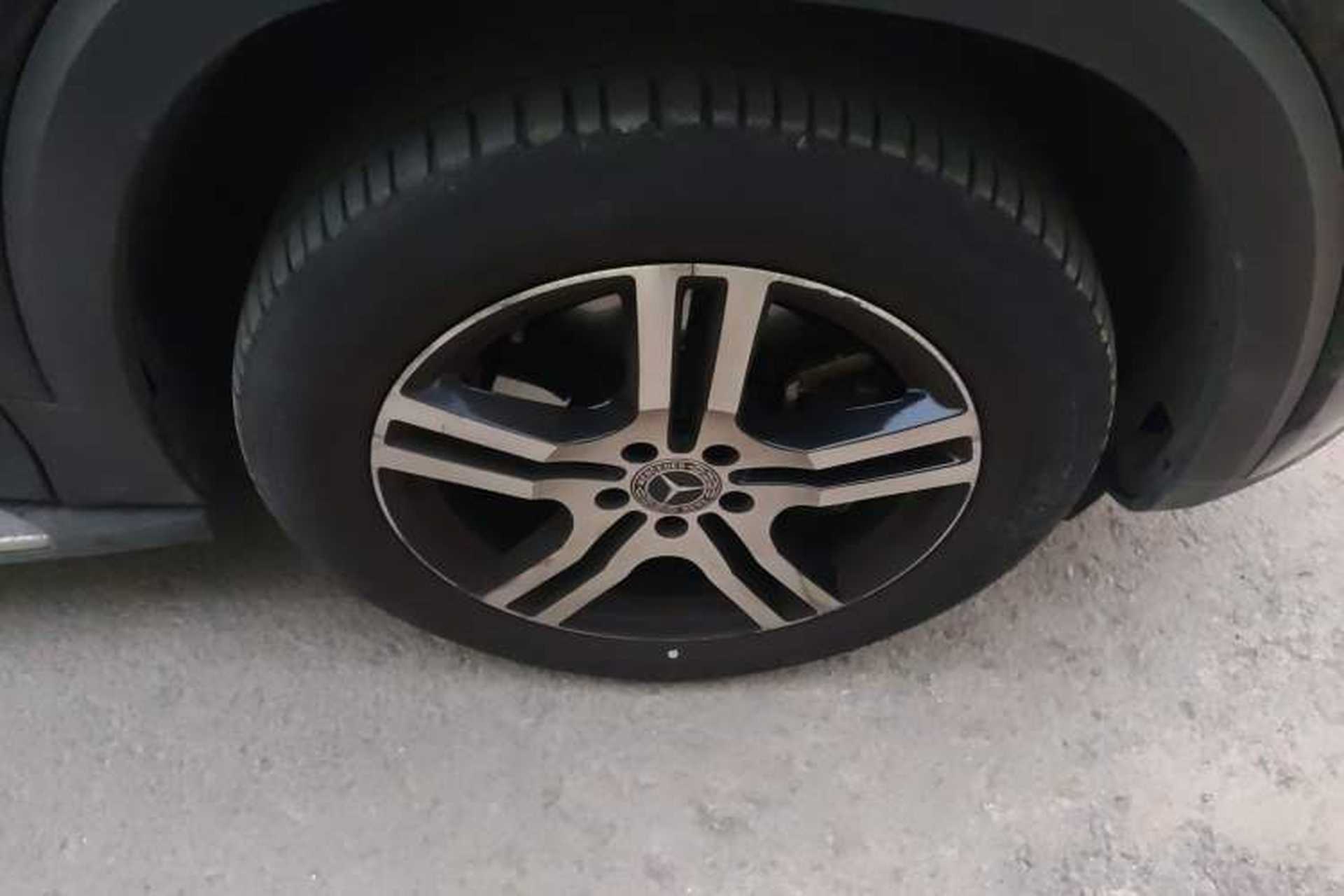 Used Mercedes-Benz GLB 2022 GLB 220 Dynamic Edition Right Front Wheel Hub