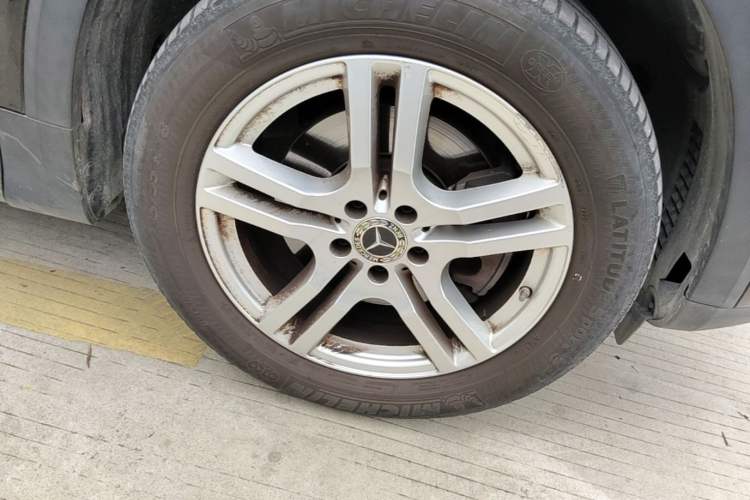 Used Mercedes-Benz GLB 2022 GLB 220 Dynamic Edition Right Front Wheel Hub