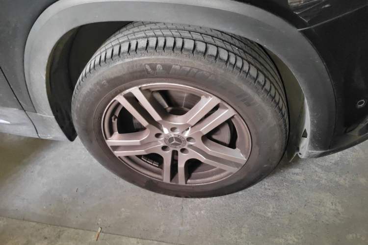 Used Mercedes-Benz GLB 2022 GLB 220 Dynamic Edition Right Front Wheel Hub