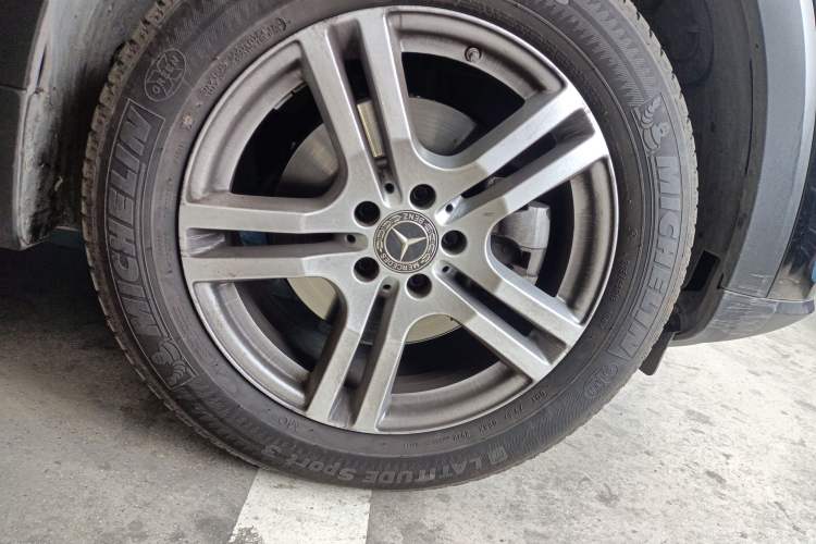 Used Mercedes-Benz GLB 2022 Second Facelift GLB 200 Fashion Edition Right Front Wheel Hub