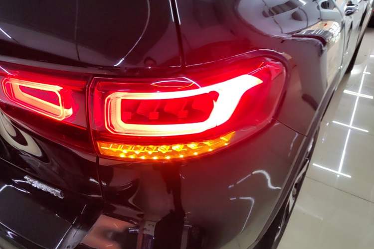 Used Mercedes-Benz GLB 2022 GLB 220 Fashion Model Right Rear Taillight