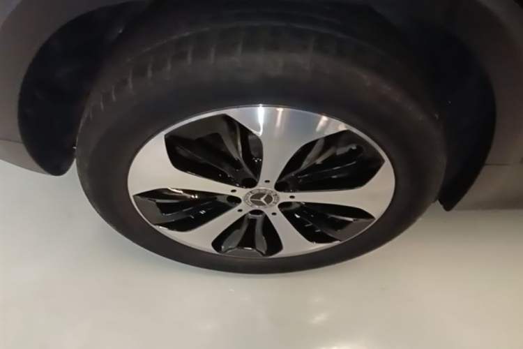 Used Mercedes-Benz GLB 2022 Updated GLB 200 Fashion Edition Right Rear Wheel Hub