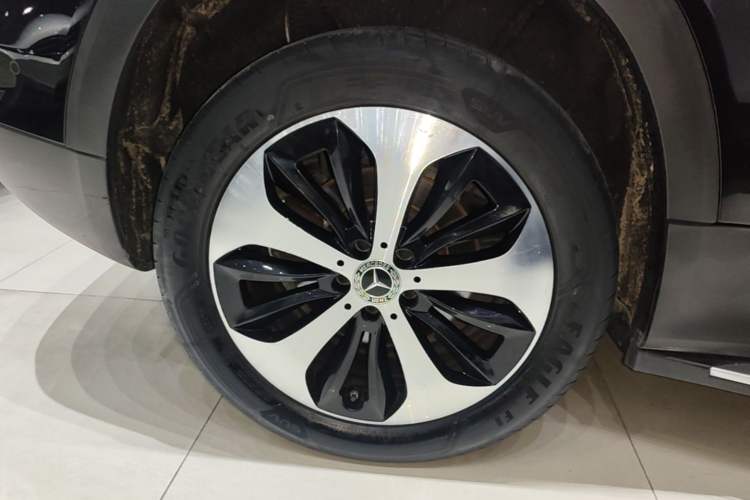 Used Mercedes-Benz GLB 2022 GLB 200 Stylish Edition Right Rear Wheel Hub