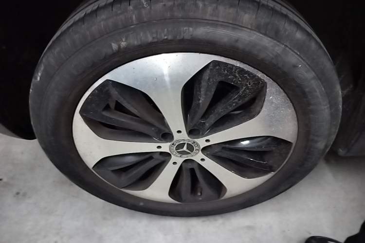 Used Mercedes-Benz GLB 2022 GLB 200 Stylish Edition Right Rear Wheel Hub