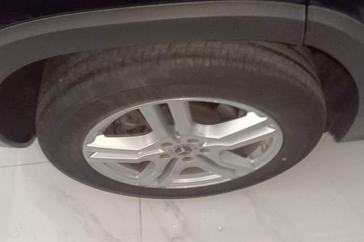 Used Mercedes-Benz GLB 2022 Refresh GLB 200 Dynamic Edition Right Rear Wheel Hub