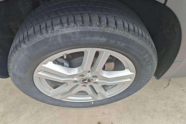 Used Mercedes-Benz GLB 2022 Second Facelift GLB 200 Fashion Edition Right Rear Wheel Hub