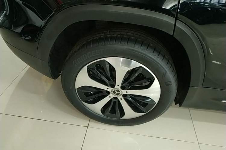 Used Mercedes-Benz GLB 2022 GLB 220 Fashion Model Right Rear Wheel Hub