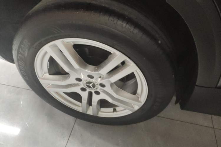 Used Mercedes-Benz GLB 2022 Second Facelift GLB 200 Dynamic Edition Right Rear Wheel Hub