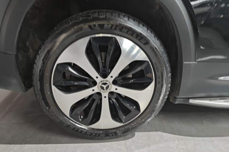 Used Mercedes-Benz GLB 2022 Updated GLB 200 Fashion Edition Right Rear Wheel Hub