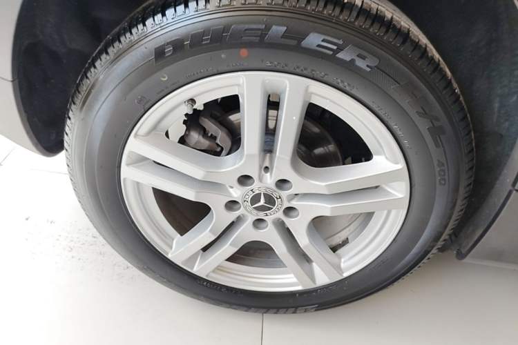Used Mercedes-Benz GLB 2022 Second Facelift GLB 200 Dynamic Edition Right Rear Wheel Hub