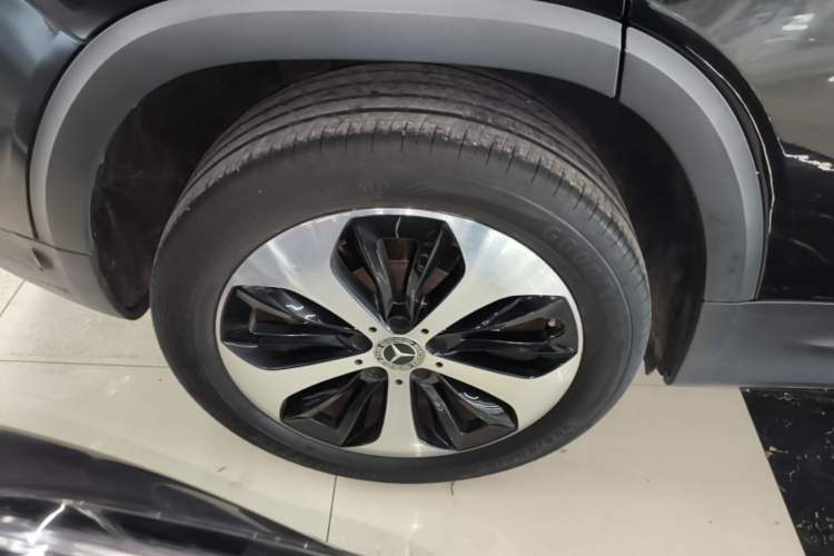 Used Mercedes-Benz GLB 2022 Updated GLB 200 Fashion Edition Right Rear Wheel Hub