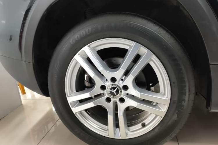 Used Mercedes-Benz GLB 2022 Refresh GLB 200 Dynamic Edition Right Rear Wheel Hub