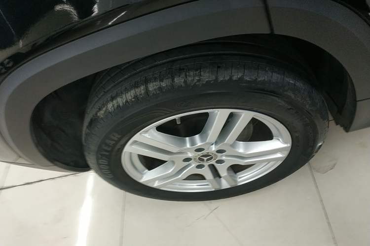 Used Mercedes-Benz GLB 2022 Second Facelift GLB 200 Fashion Edition Right Rear Wheel Hub