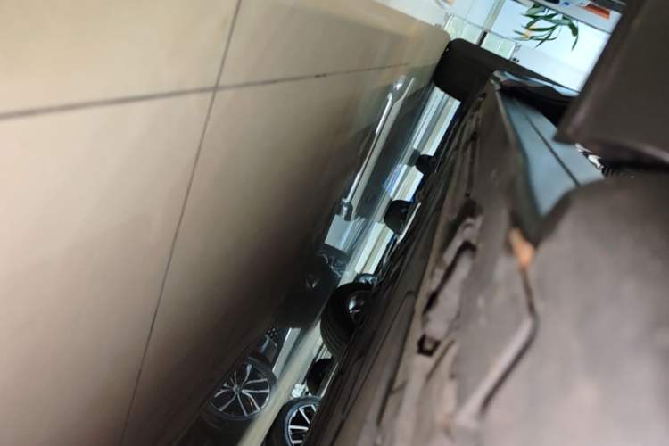 Used Mercedes-Benz GLB 2022 GLB 200 Dynamic Edition Right Side Sill