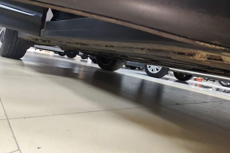 Used Mercedes-Benz GLB 2022 GLB 220 Fashion Model Right Side Sill