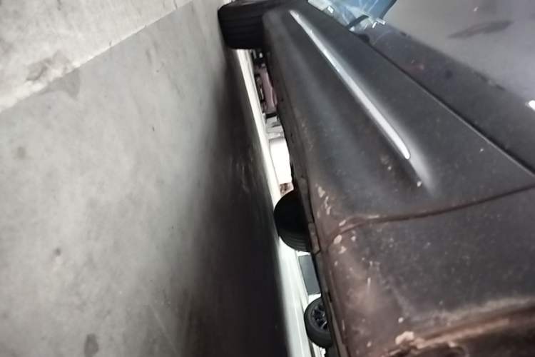 Used Mercedes-Benz GLB 2022 GLB 200 Stylish Edition Right Side Sill