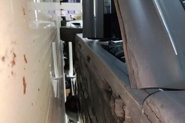 Used Mercedes-Benz GLB 2022 GLB 220 Fashion Model Right Side Sill