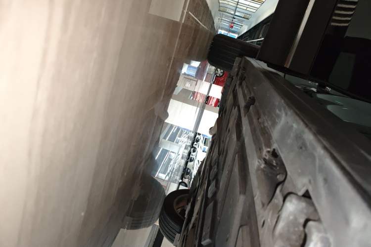 Used Mercedes-Benz GLB 2022 Second Facelift GLB 200 Fashion Edition Right Side Sill