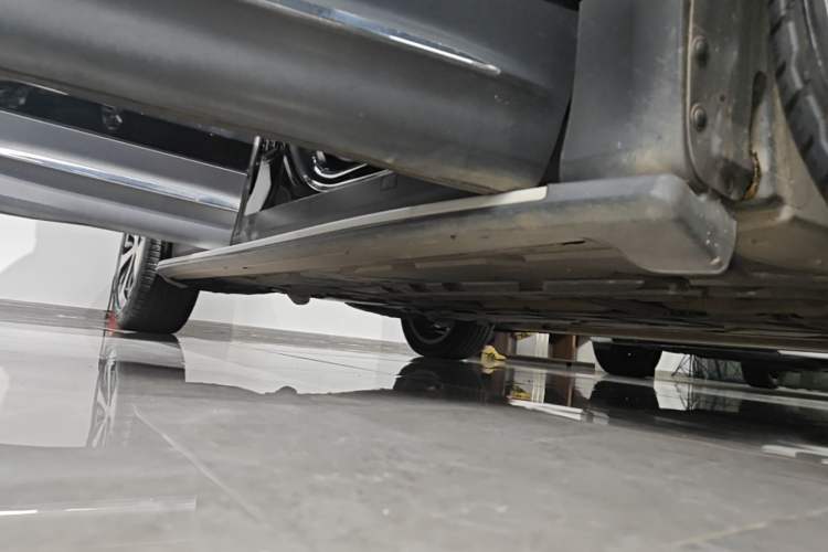 Used Mercedes-Benz GLB 2022 Updated GLB 200 Fashion Edition Right Side Sill