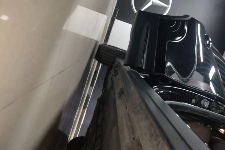 Used Mercedes-Benz GLB 2022 GLB 220 4MATIC Right Side Sill