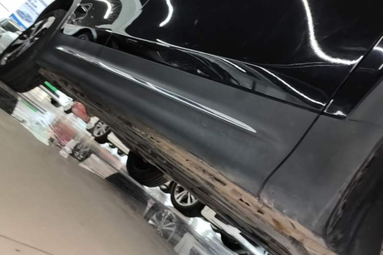 Used Mercedes-Benz GLB 2022 Updated GLB 200 Fashion Edition Right Side Sill