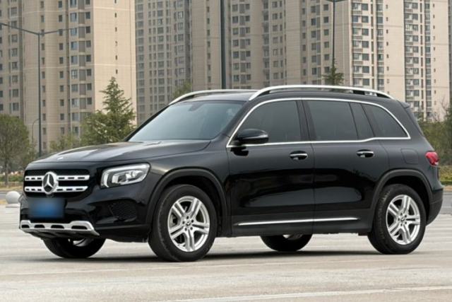 Ojetý Mercedes-Benz GLB 2022 GLB 220 Dynamic Edition