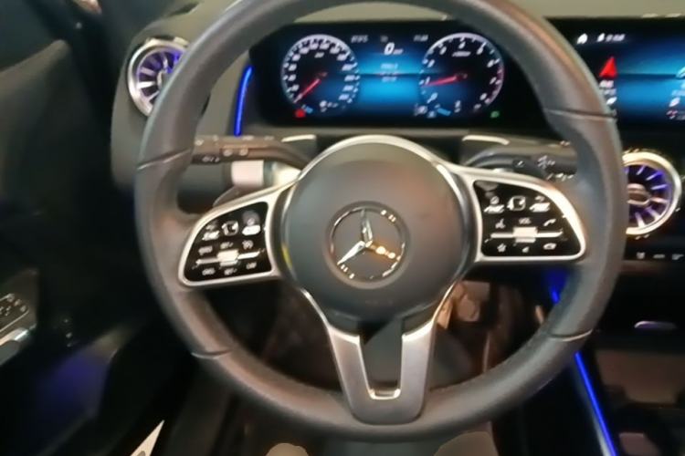 Used Mercedes-Benz GLB 2022 Updated GLB 200 Fashion Edition Steering Wheel