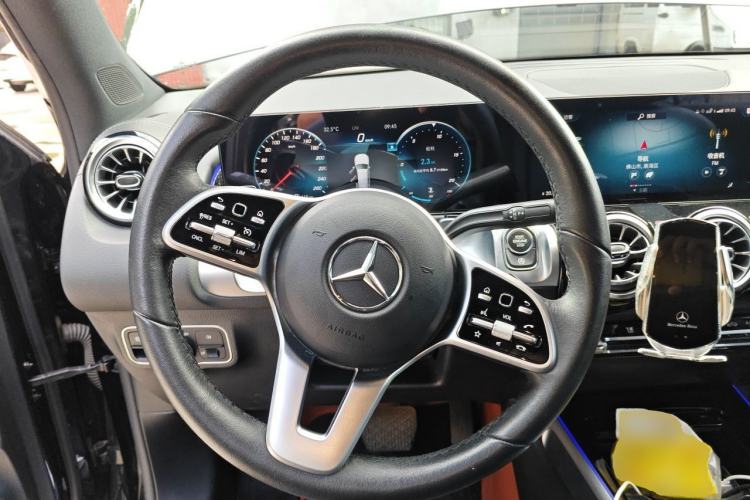 Used Mercedes-Benz GLB 2022 Refresh GLB 200 Dynamic Edition Steering Wheel