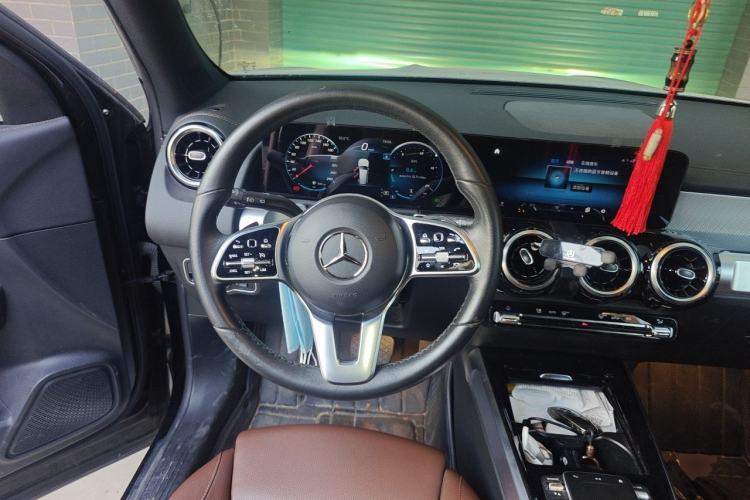 Used Mercedes-Benz GLB 2022 Second Facelift GLB 200 Dynamic Edition Steering Wheel