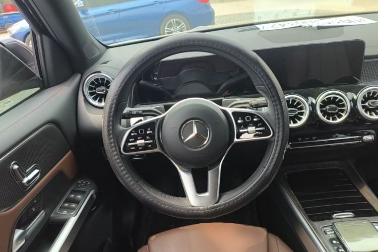 Used Mercedes-Benz GLB 2022 Refresh GLB 200 Dynamic Edition Steering Wheel