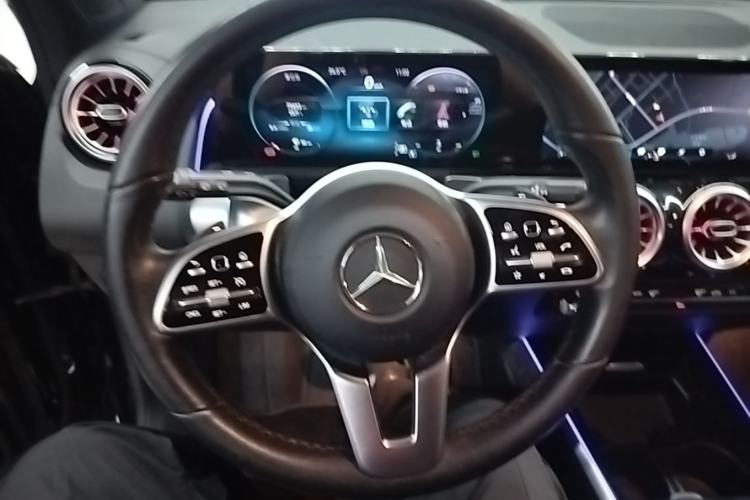 Used Mercedes-Benz GLB 2022 GLB 200 Stylish Edition Steering Wheel
