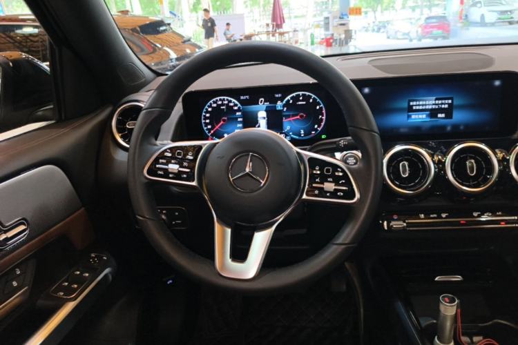Used Mercedes-Benz GLB 2022 Second Facelift GLB 200 Dynamic Edition Steering Wheel