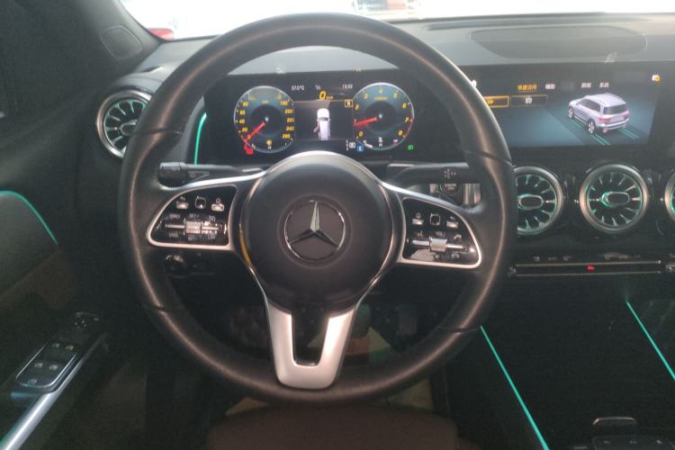 Used Mercedes-Benz GLB 2022 Second Facelift GLB 200 Dynamic Edition Steering Wheel