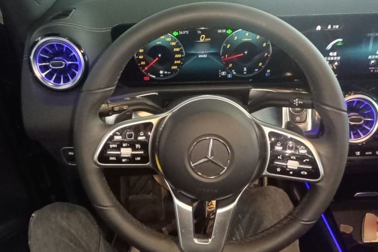 Used Mercedes-Benz GLB 2022 Refresh GLB 200 Dynamic Edition Steering Wheel