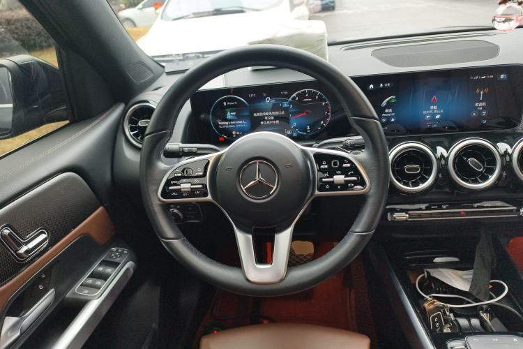 Used Mercedes-Benz GLB 2022 Second Facelift GLB 200 Fashion Edition Steering Wheel