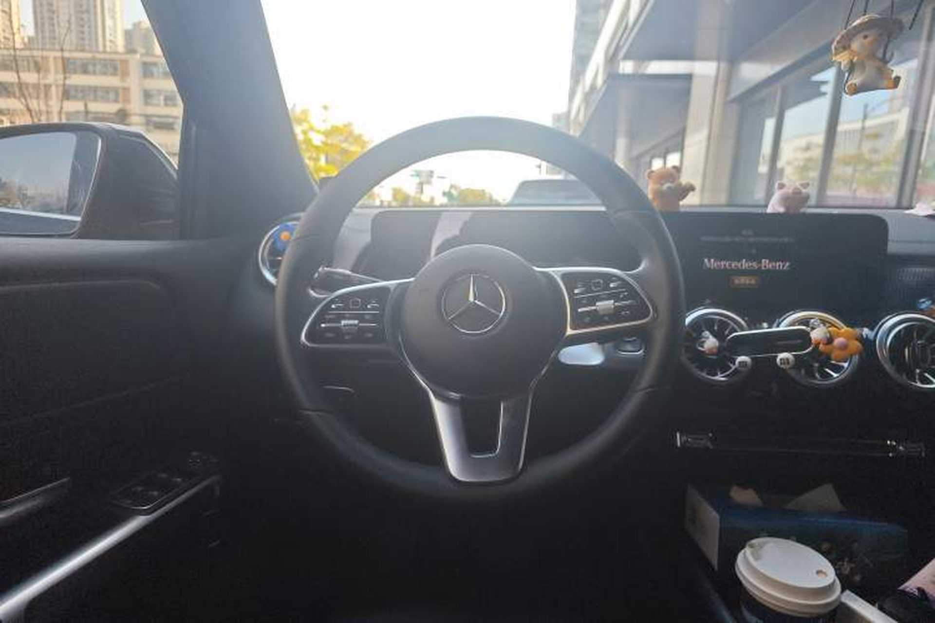 Used Mercedes-Benz GLB 2022 GLB 220 Dynamic Edition Steering Wheel