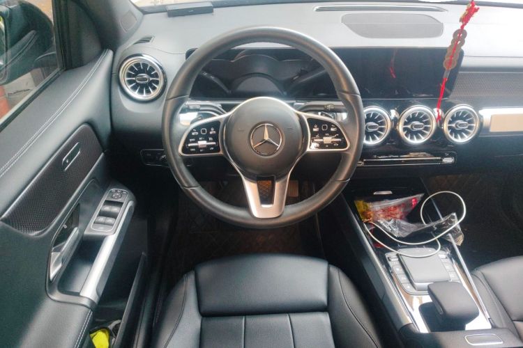 Used Mercedes-Benz GLB 2022 GLB 220 Fashion Model Steering Wheel